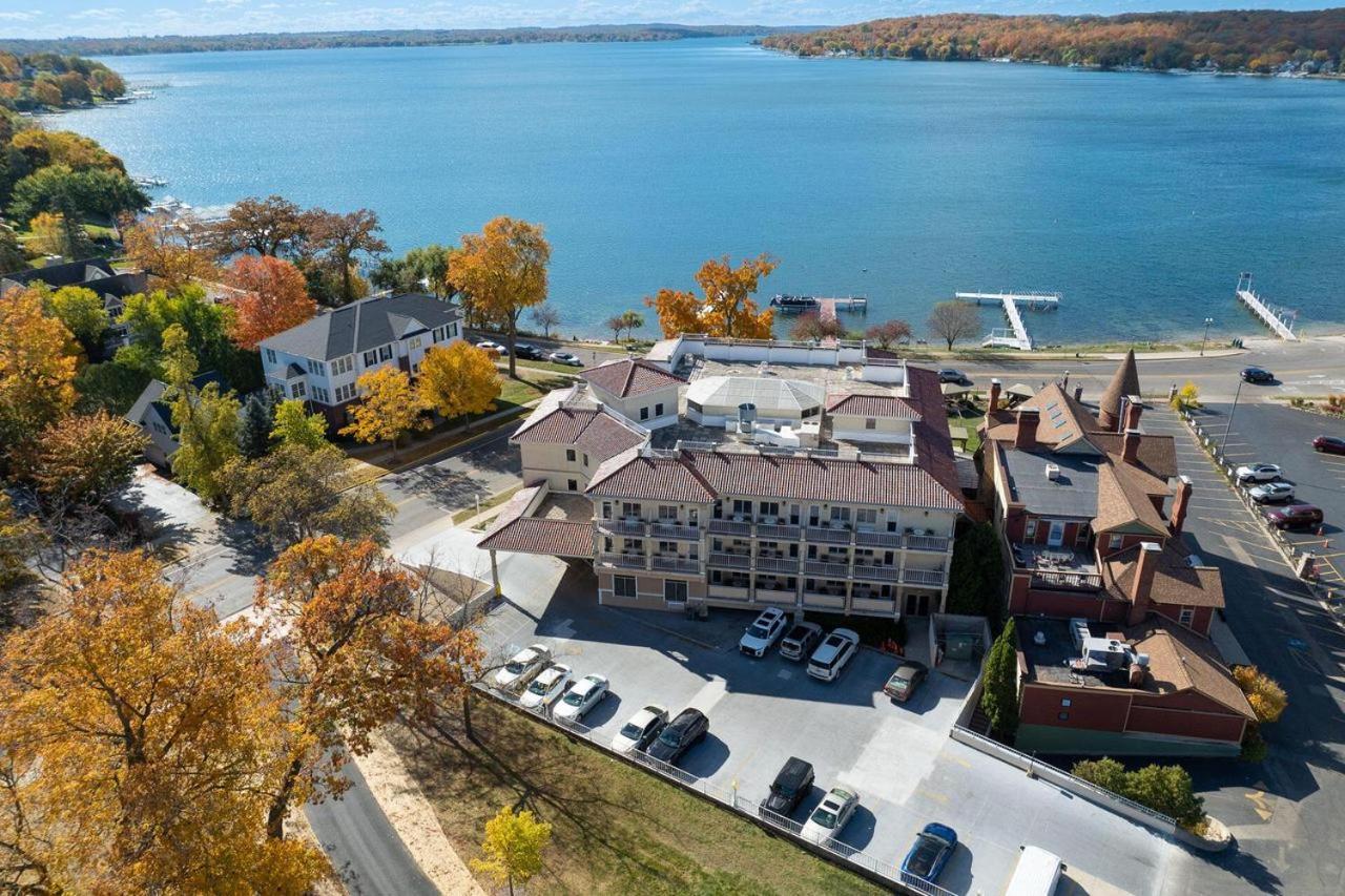 Bella Vista Suites Lake Geneva Exteriör bild