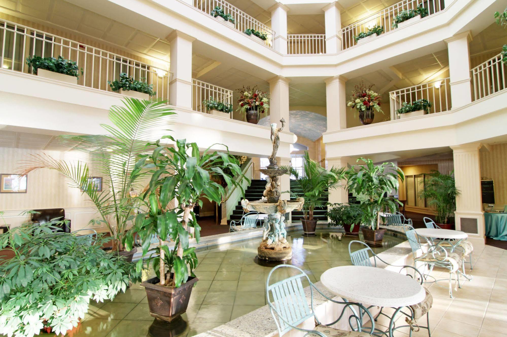 Bella Vista Suites Lake Geneva Exteriör bild